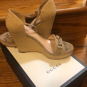 Gucci wedge suede sandal size 40
